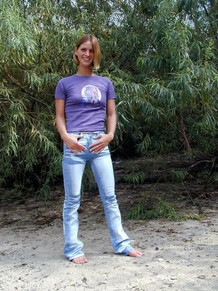 20P Exhibitionist nude Outdoor