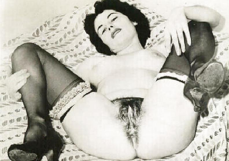 25P Vintage Tits & Pussy 6