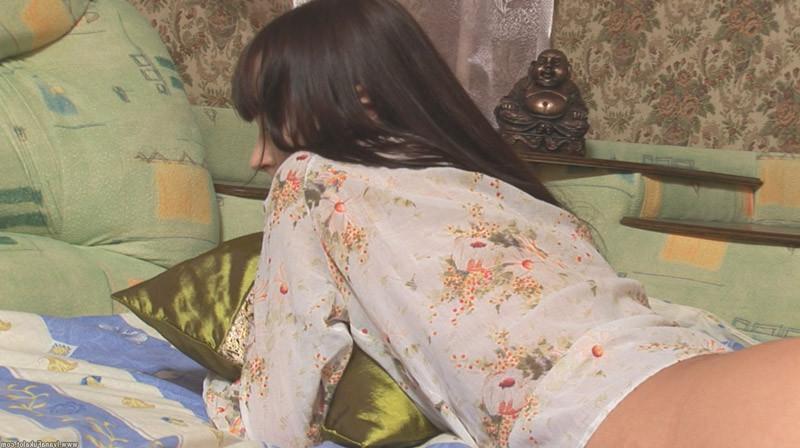 17P Petite teen gets messy facial from her boyfriend