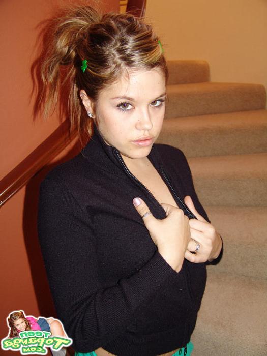 16P Innocent young Teen Topanga undresses on the stairs