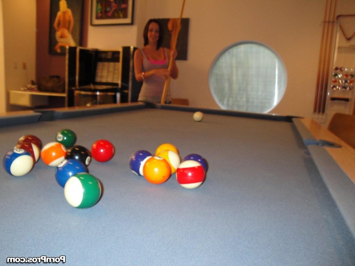 15P Jada Stevens teen pussy sticked on billiard table