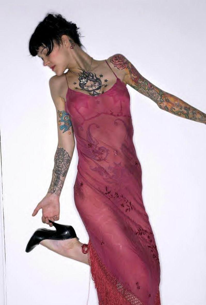 14P Extreme tattoo and piercing