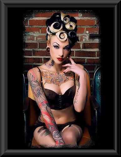 11P Extreme tattoo and piercing