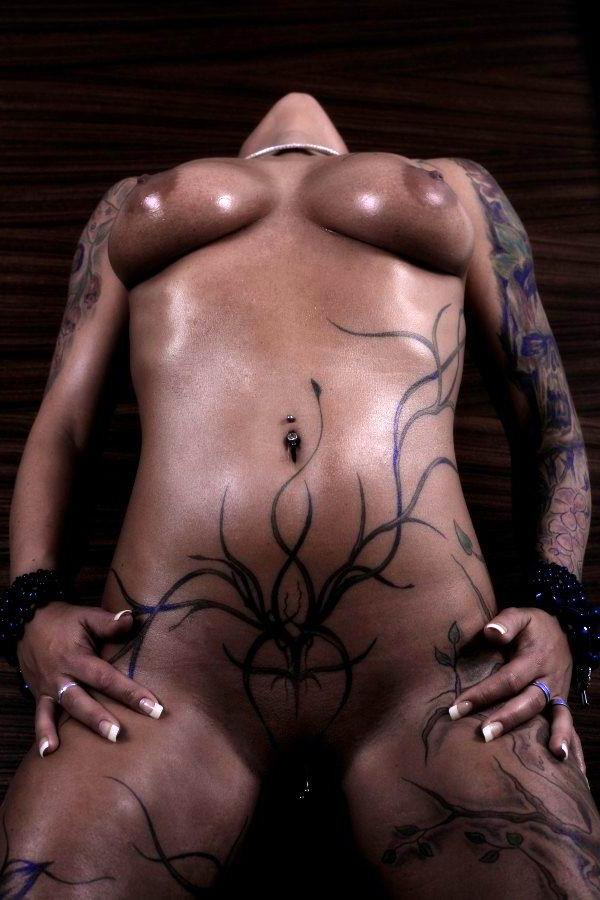 20P Extreme tattoo and piercing