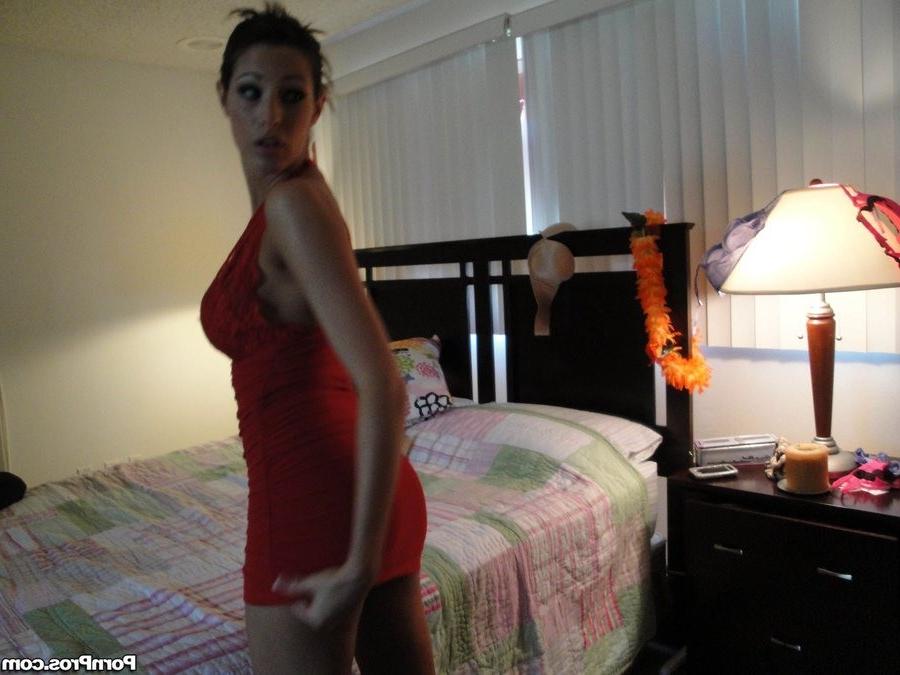 16P Kourtney Kane bangs her boyfriend on her webcam