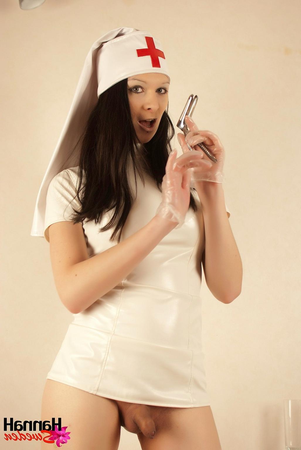 16P Beautiful shemale nurse anal fisting self