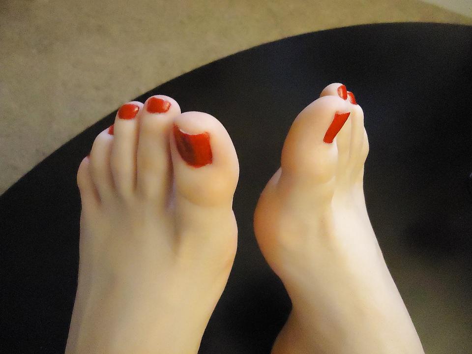 14P Red polish and cum