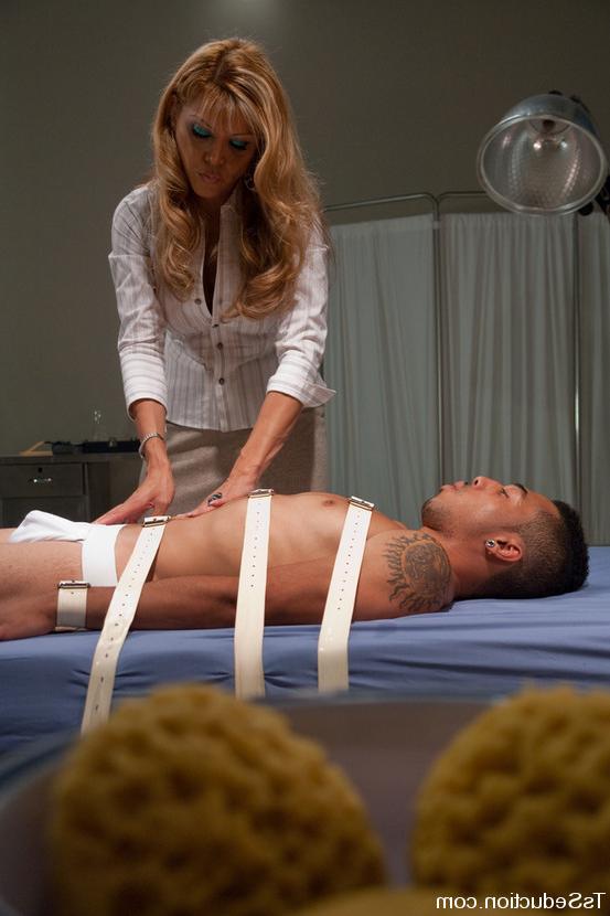 15P Ts Johanna B dominatrix nurse face and ass fucks bound guy