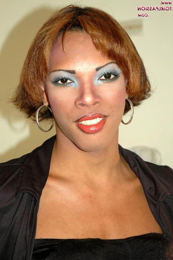16P Extremely Tall and hung black tranny