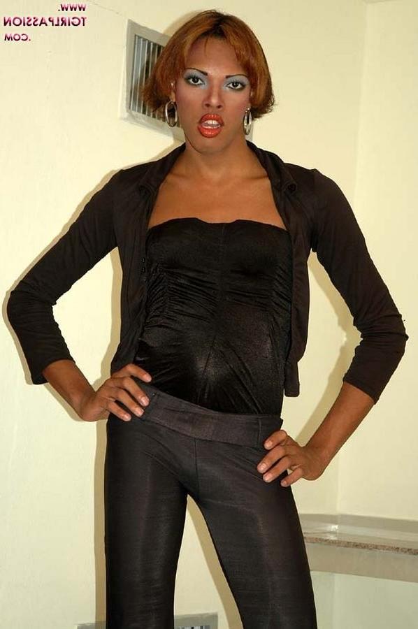 16P Extremely Tall and hung black tranny