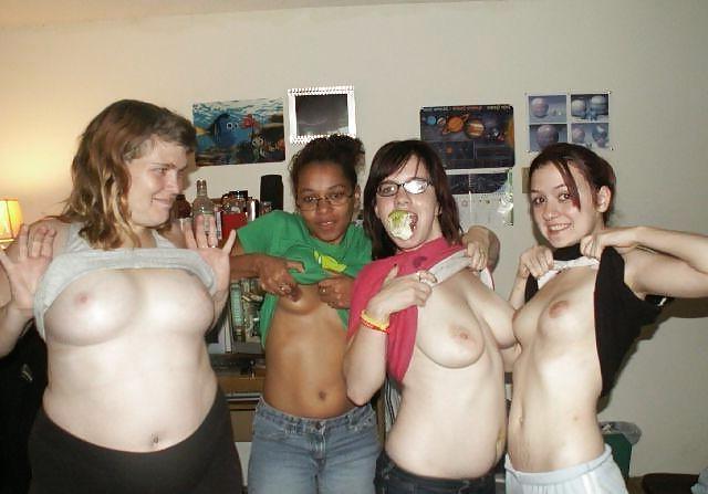 25P Groups of teens and mature people