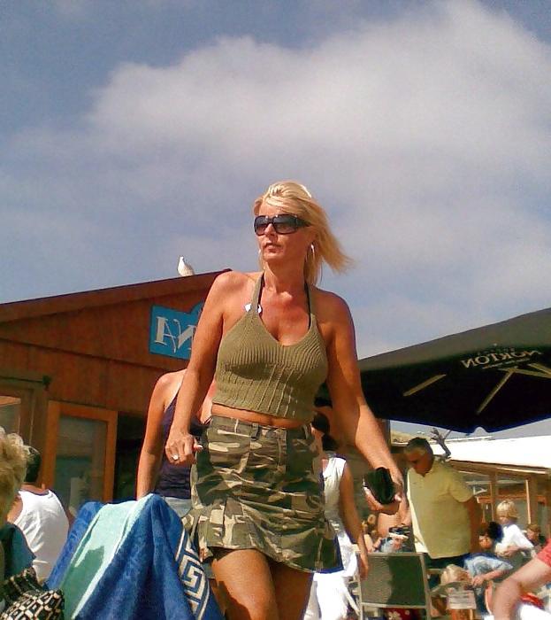 16P Nancy sexy mature slut and mom 2