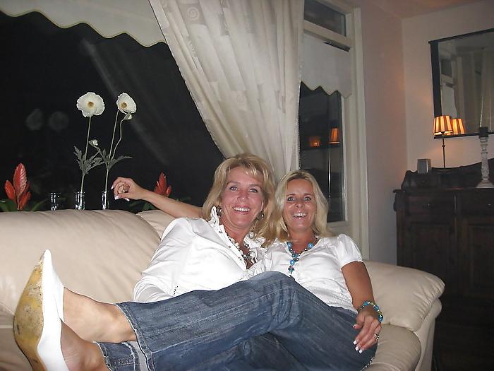 16P Nancy sexy mature slut and mom 2