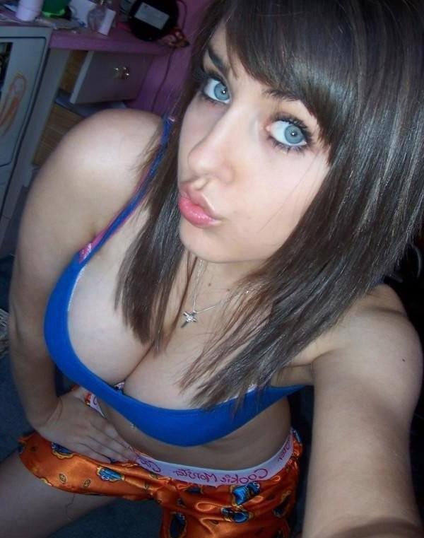 15P Some exgf getting wild sucking a big white creamy cock