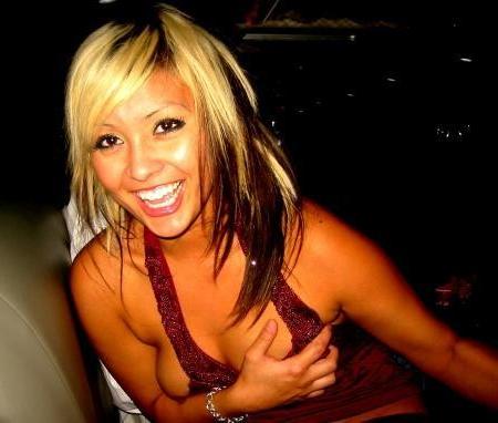 15P Extra ordinary exgfs taking pictures in their naked body