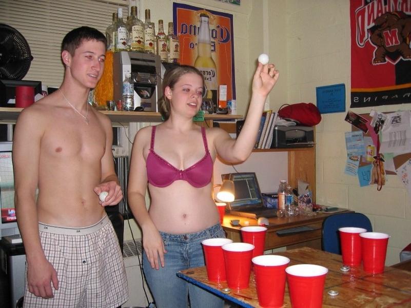 15P Hot amateur busty girls posing naked with no shame