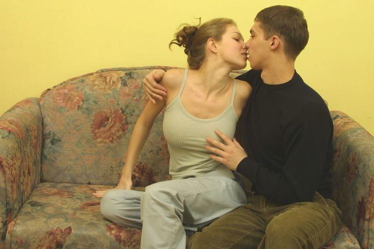 15P Amateur girl having sex with ehr boyfriend