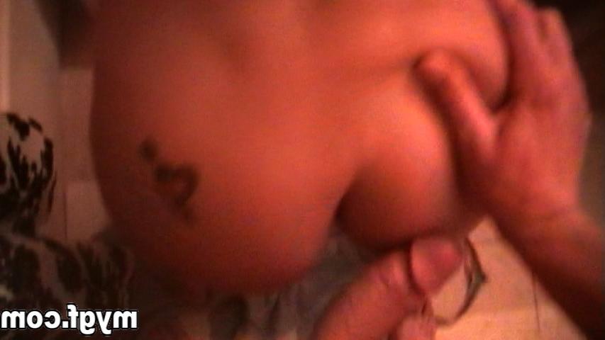 15P Covering her innocent face in cum