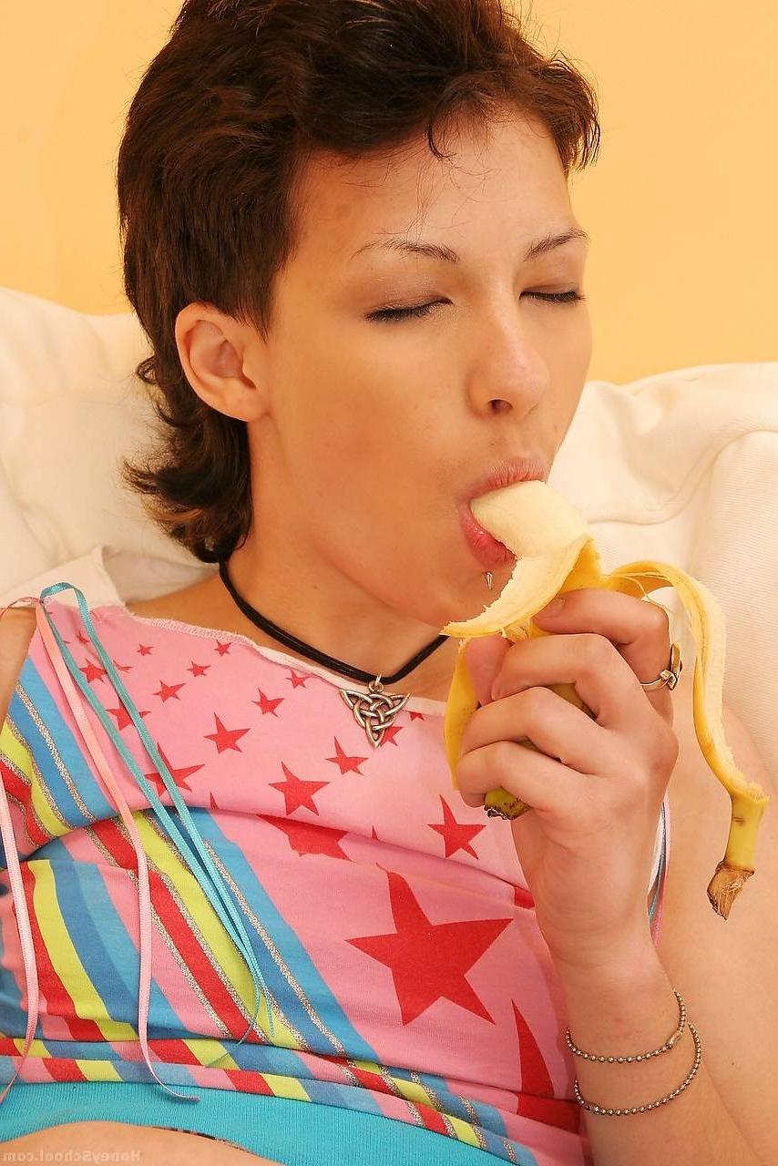 15P Rene gets naked and uses a banana to masturbate