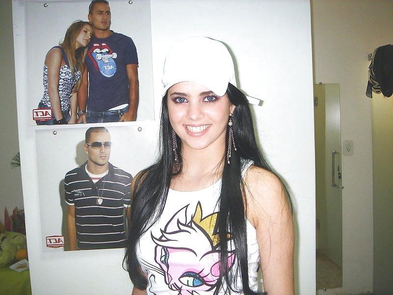 21P Rica Cubana