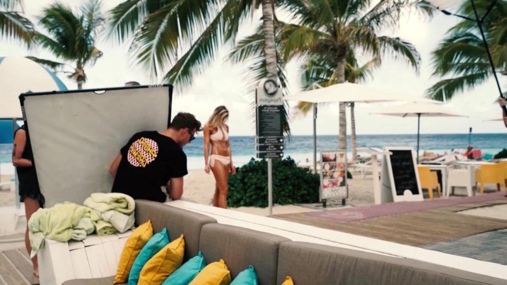 15P Samantha Hoopes Is Hella Tanned And Tasty