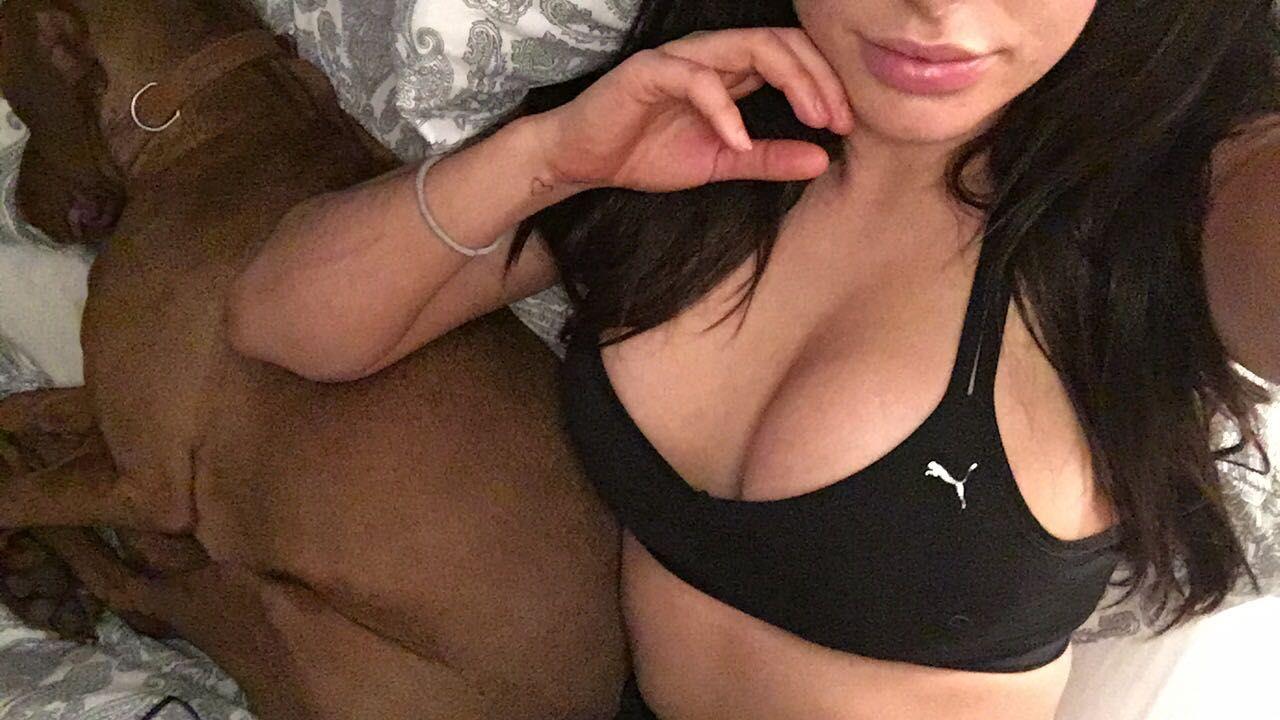 22P Jessica Rose Sucking Cocks And Showing Ass