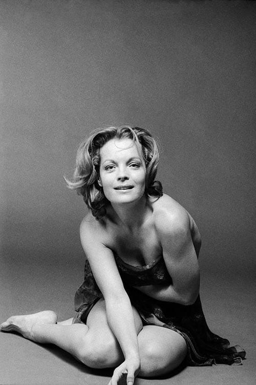 25P Celebrity Boobs - Romy Schneider