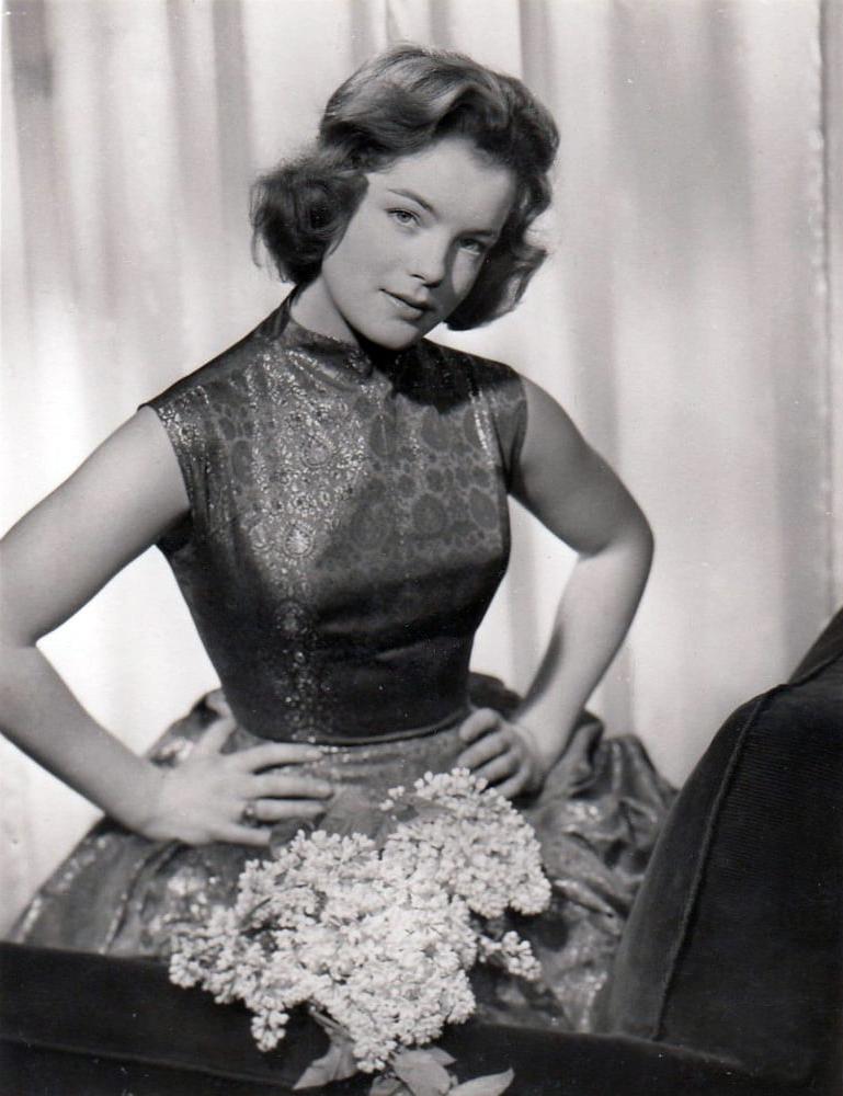 25P Celebrity Boobs - Romy Schneider