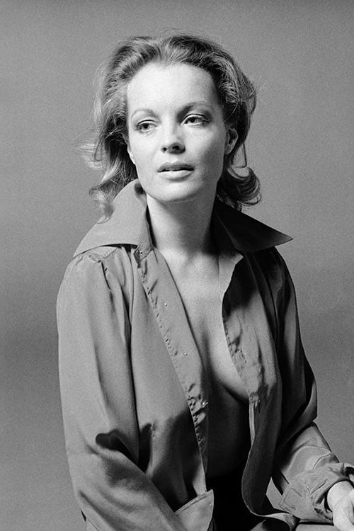 25P Celebrity Boobs - Romy Schneider
