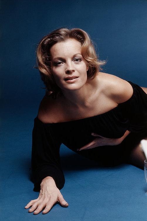 25P Celebrity Boobs - Romy Schneider
