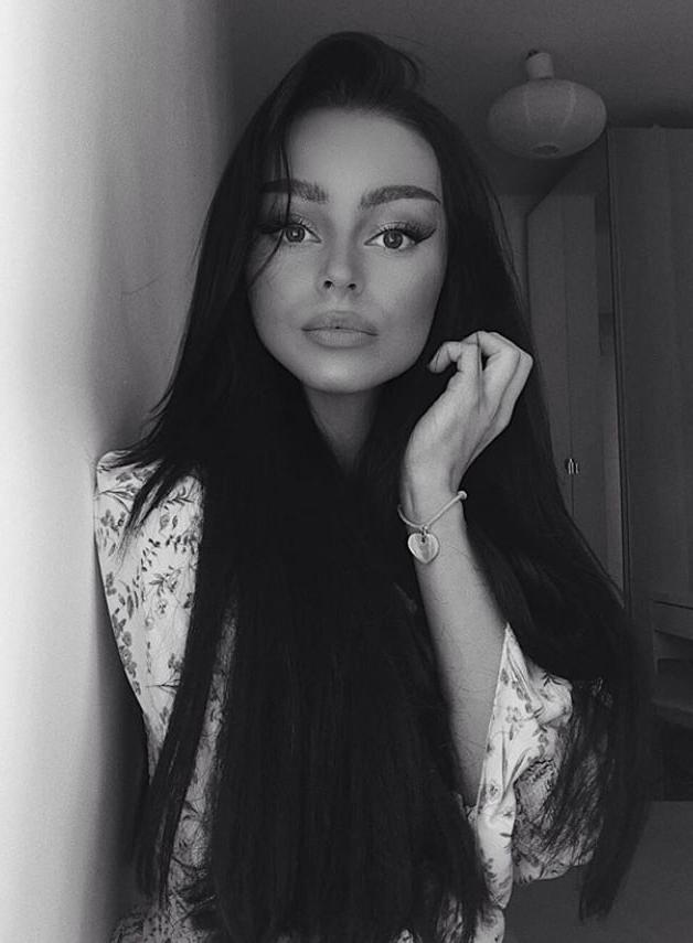 25P tiny polish teen ariana grande look-alike