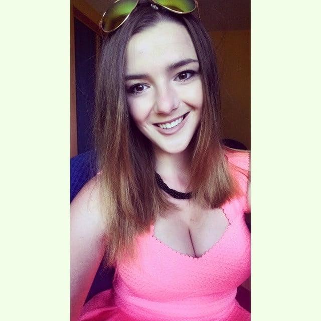 25P Amateur Polish big tits