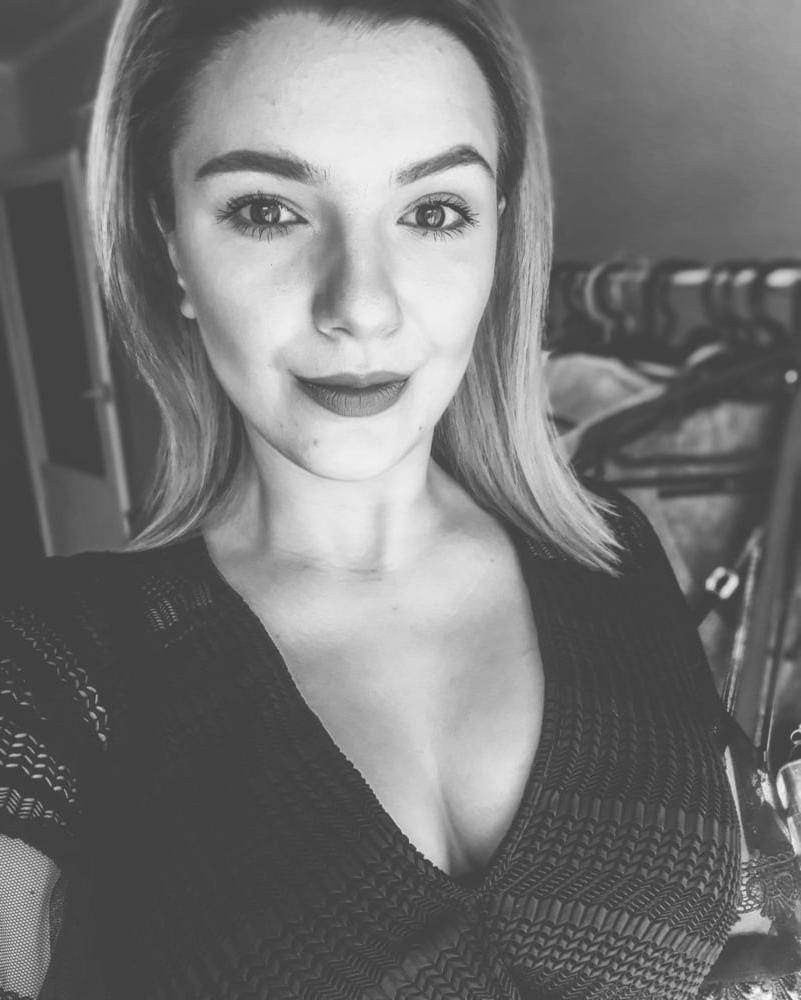 25P Amateur Polish big tits