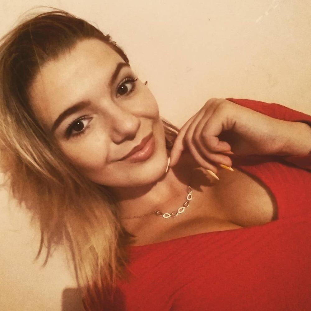 25P Amateur Polish big tits