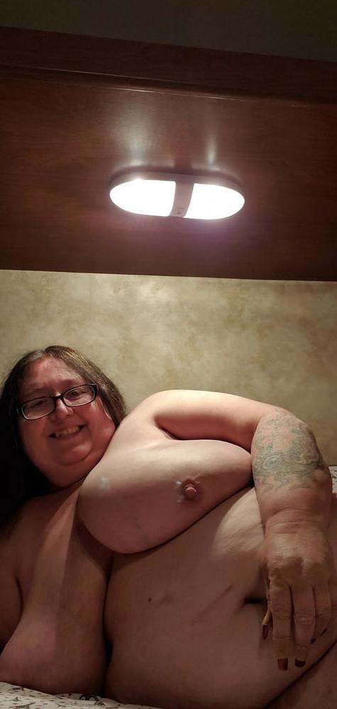 25P My sexy BBW MILF GILF with huge boobs and a sweet wet pink p