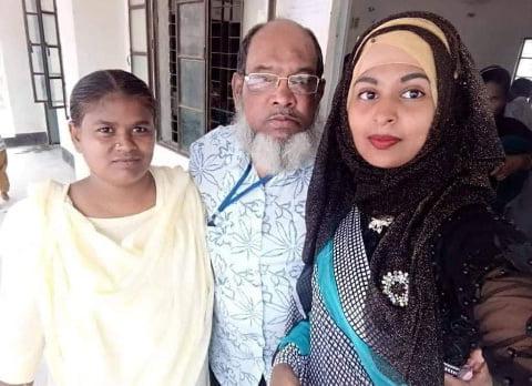25P Muslim Girl With Boyfriend