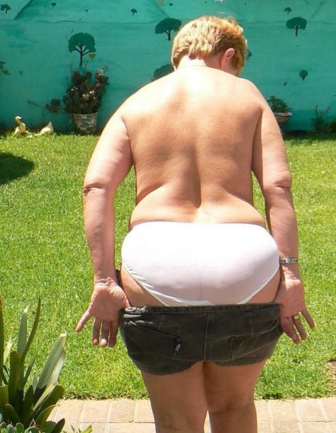 25P Best Panty Pics! (2)