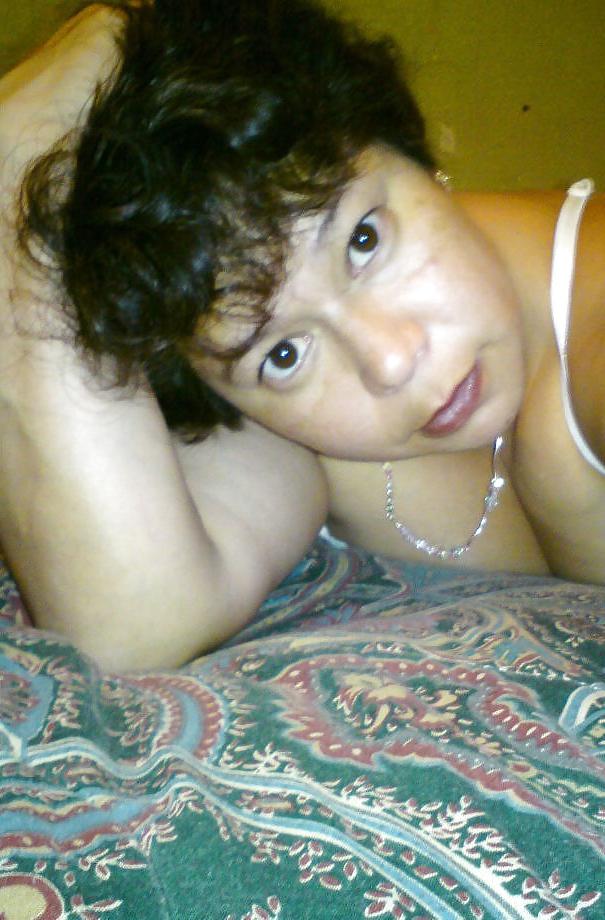 25P Meheecan granny whore ((retired teacher))