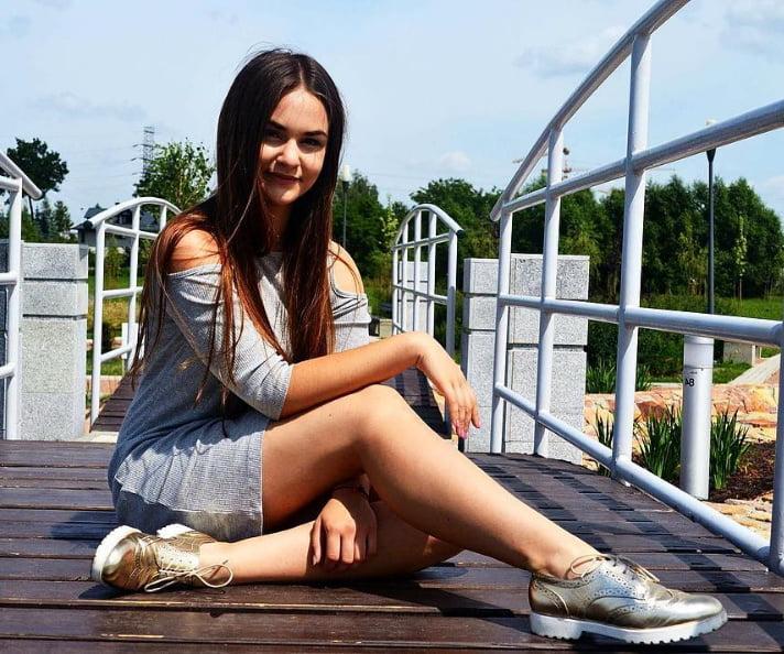 21P young polish teen Oliwka