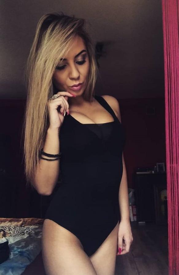 25P polish blonde teen with big ttis