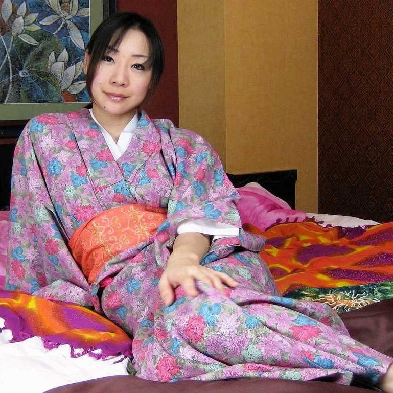 25P Sexy Asian Posing  (Non-Nude)