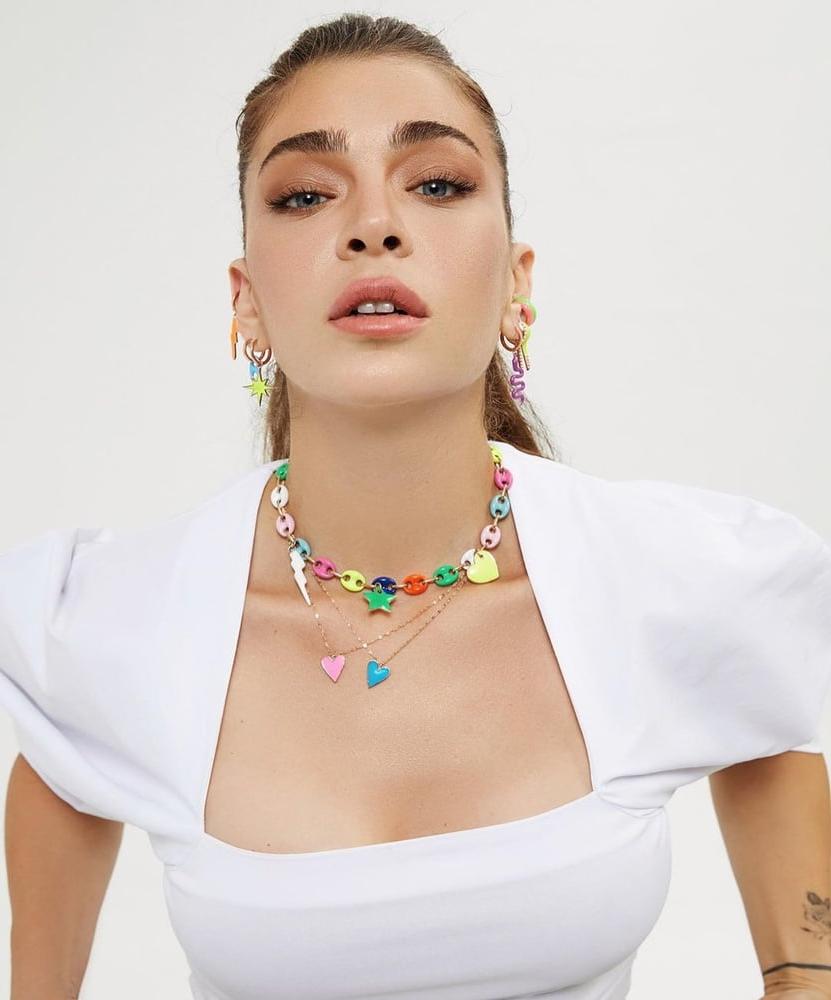 25P Turkish Celebrity Actress &amp; Model Oyku Celik