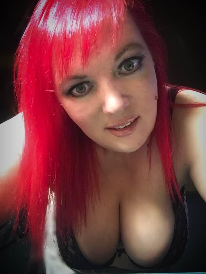 16P Lynn from Wisconsin, 44 years old, submissive hotwife