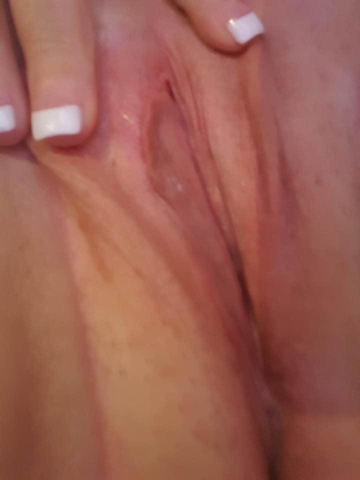 16P Lynn from Wisconsin, 44 years old, submissive hotwife