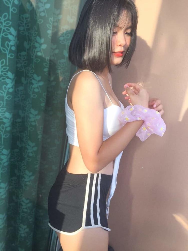 25P Aum student girl