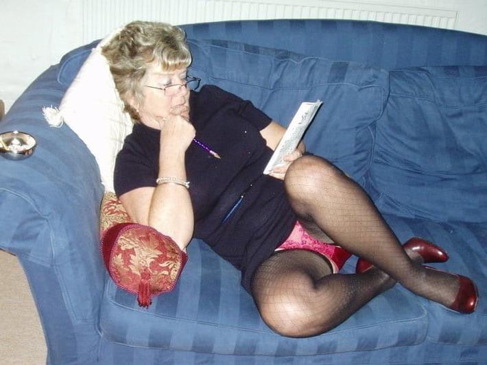 11P Blonde gilf flashes stocking tops&amp;knickers