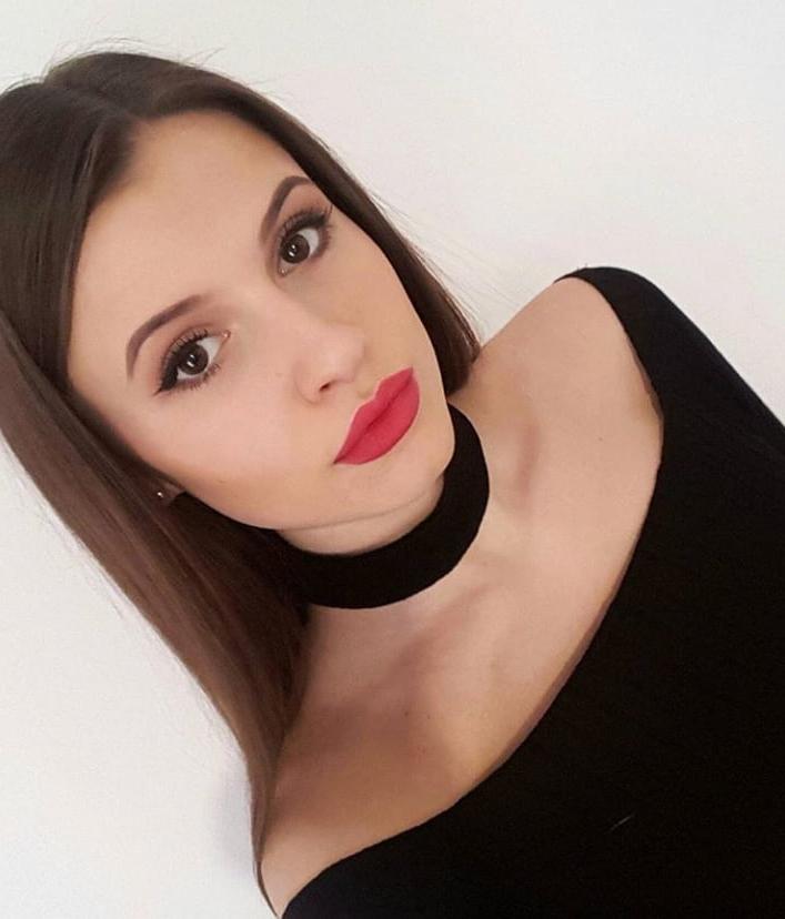 18P hot polish brunette teen Magda