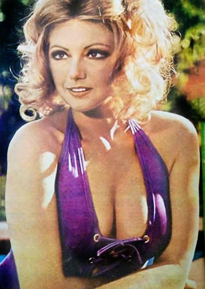 25P Celebrity Boobs - Sylva Koscina