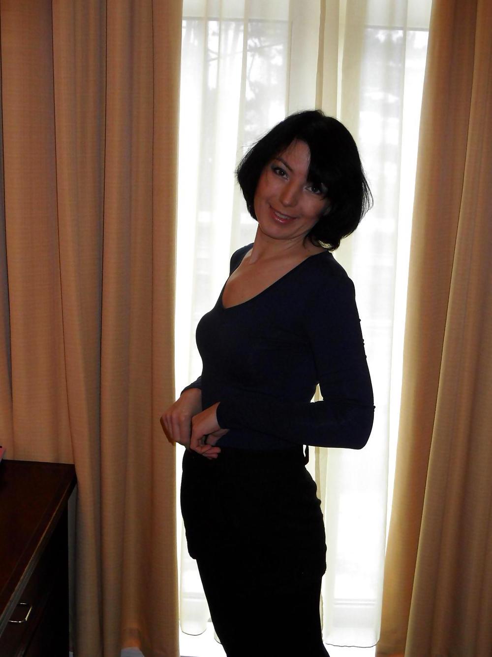 25P BEAUTIFUL POLISH WIFE