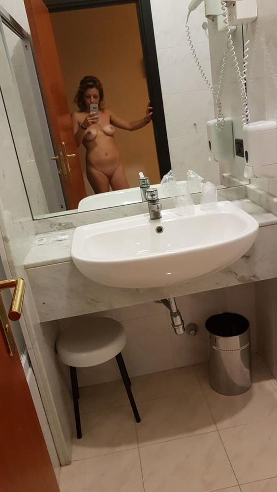 25P CUMSLUT TROIA ITALIAN MILF